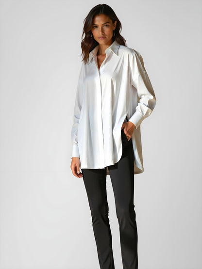 Abito Camicia con Bottoni e Bavero Oversize